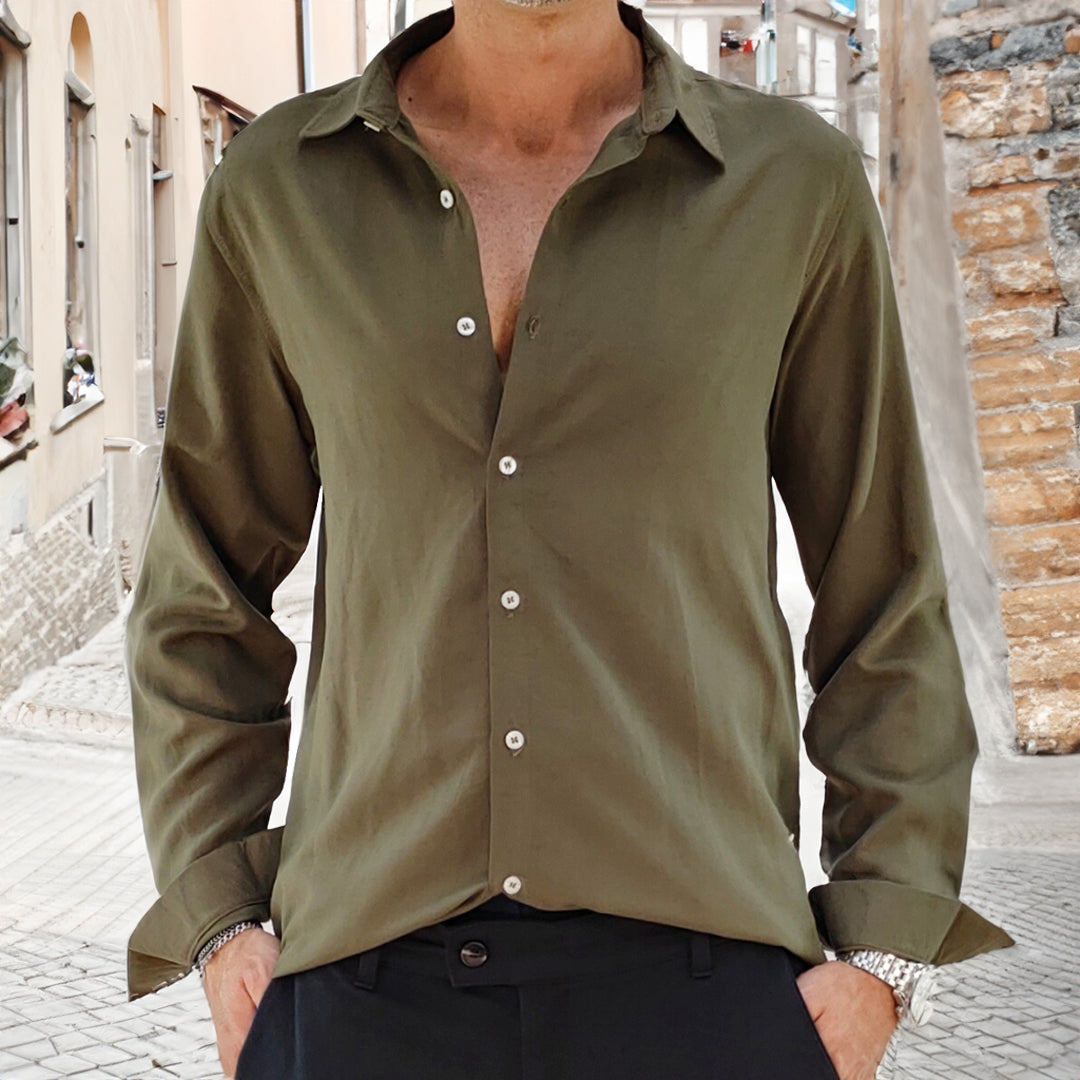 Camicia in Morbida Viscosa e Lino colore Verde