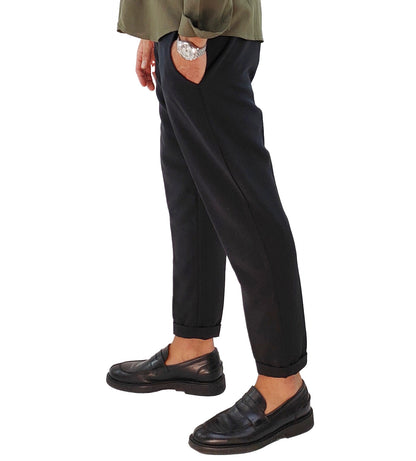 Pantalone Capri Nero con Pieghe