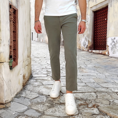 Pantalone Cotone modello Capri in colore verde army